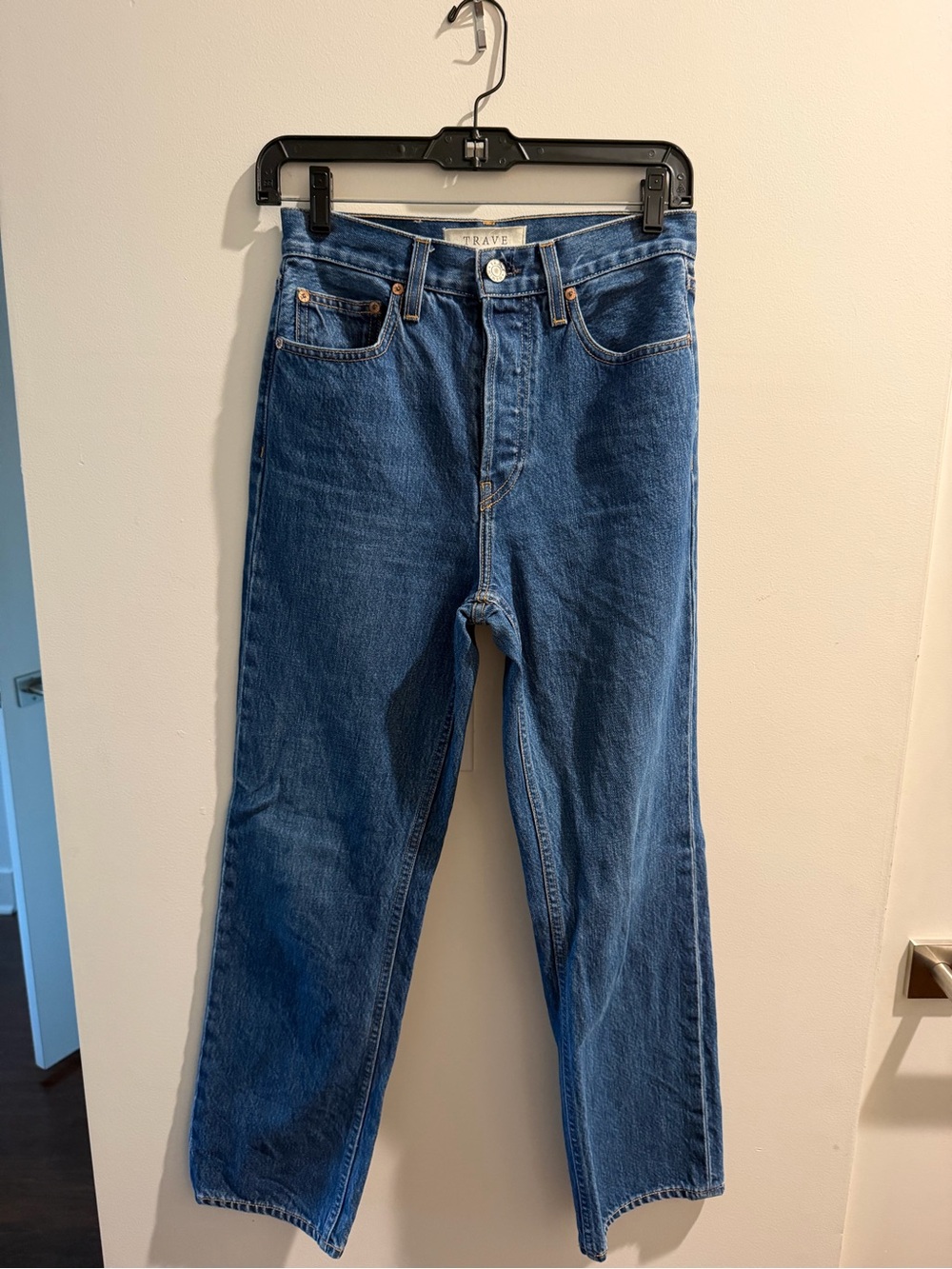 Trave women’s Classic Blue Straight-Leg Jeans